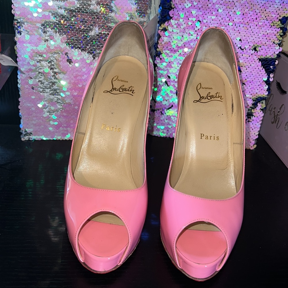 ✨SOLD✨Christian Louboutin New Very Privé - Picture 3 of 9